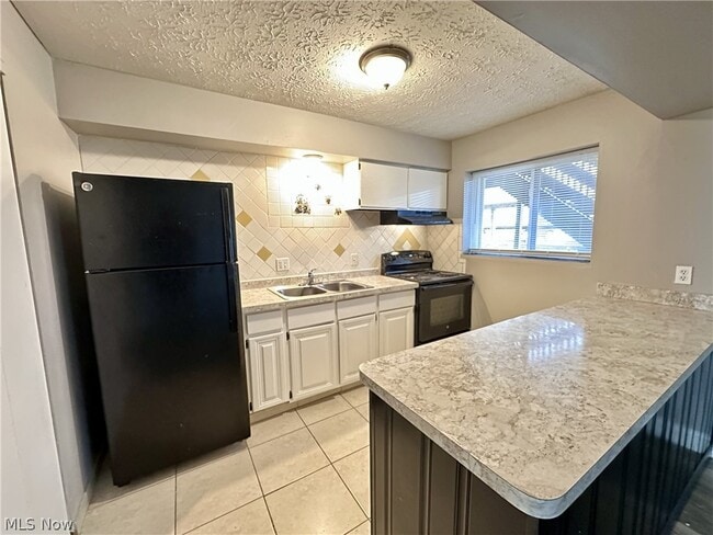 Photo - 480 Massillon Rd