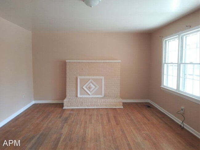 Photo - 3 br, 2 bath House - 810 Austin st.