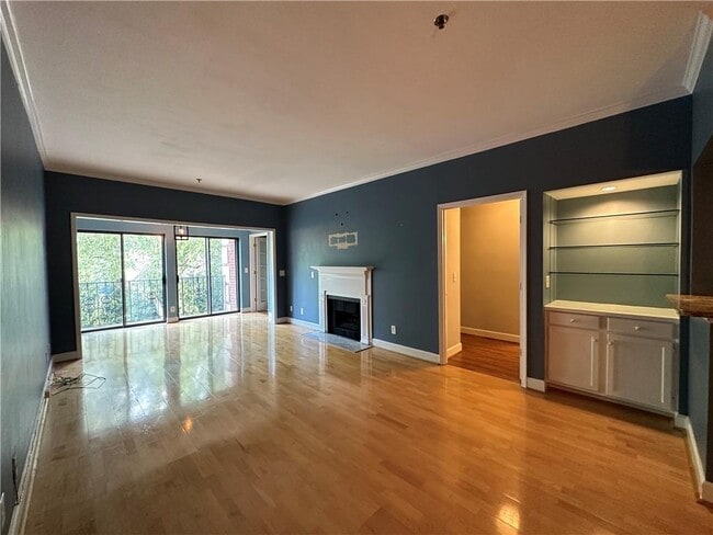 Photo - 2921 Lenox Way NE Unit 301