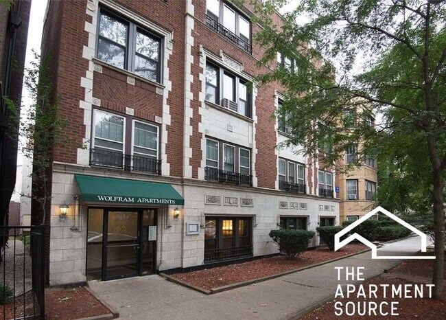 Photo - 837 W Wolfram St Unit 209