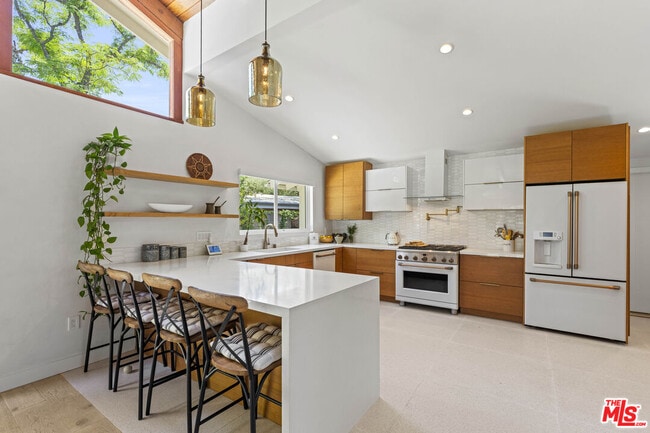 Photo - 23023 Gainford St