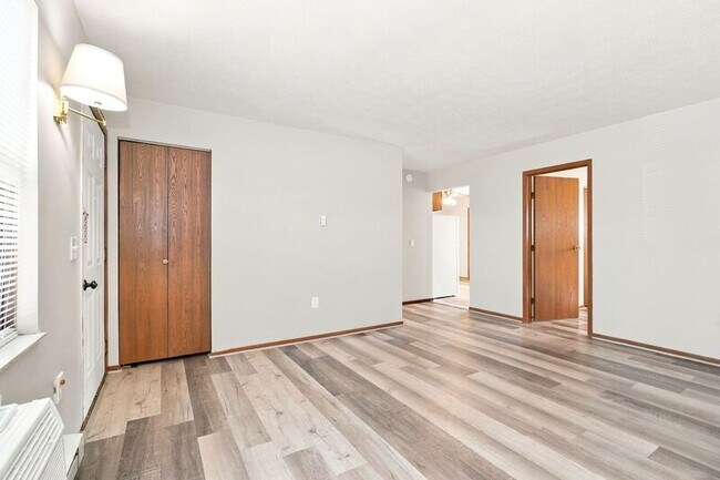 205 N Madison Rd