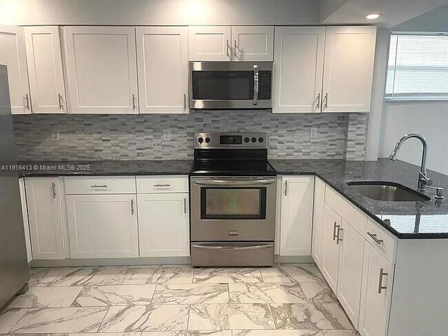 Photo - 112 Milton St Unit 112