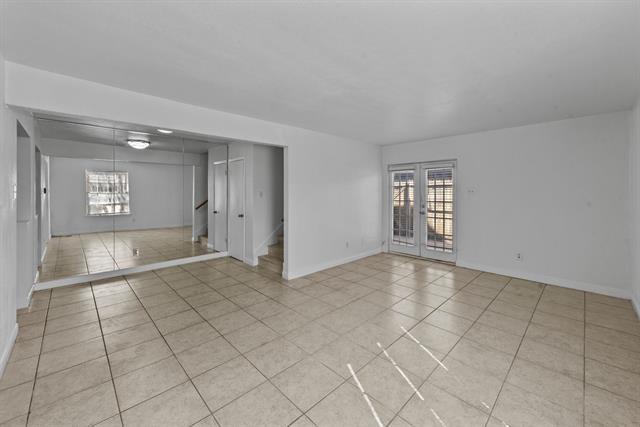 Photo - 1815 E Grauwyler Rd Unidad 155