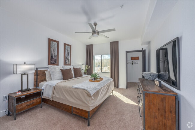 1BR, 1BA - 898SF - Bedroom