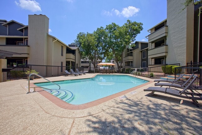 Photo - Summer Grove