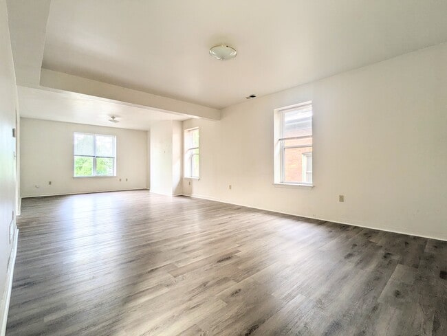 Photo - 5552 Black St Unit 2