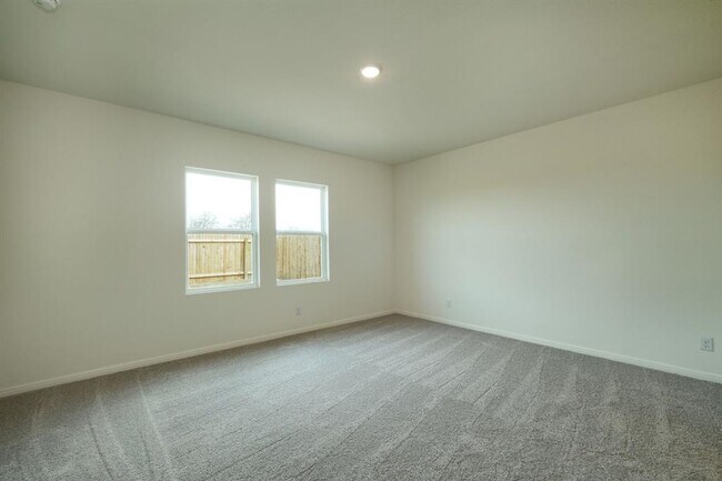 Photo - 217 Stonebrook Dr