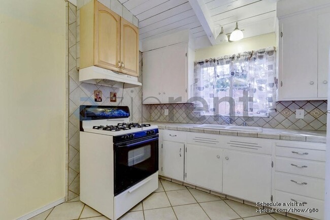 Photo - 364 N 9th St