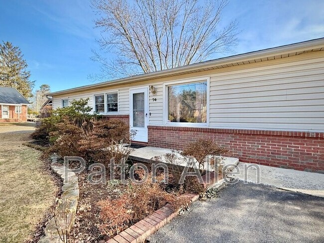 Photo - 74 Oakdale Dr