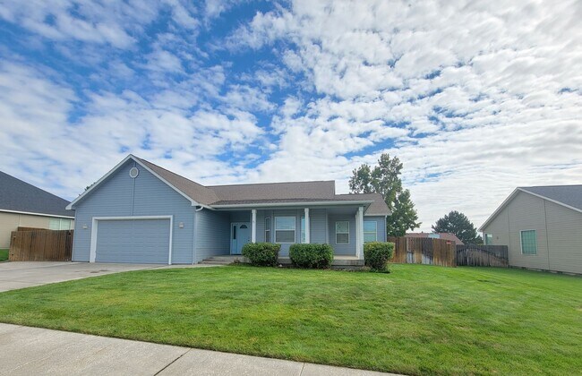 Beautiful SPACIOUS Home in Pasco - Beautiful SPACIOUS Home in Pasco