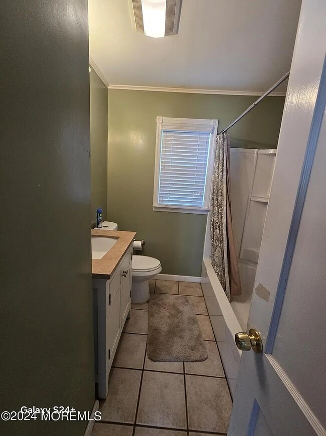 Photo - 16 Oak Ridge Pkwy