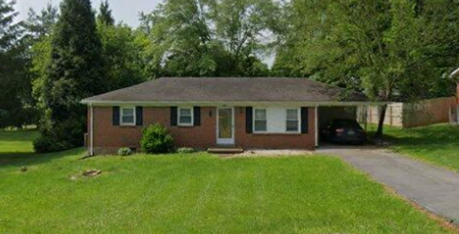 Photo - 824 Strawberry Ln