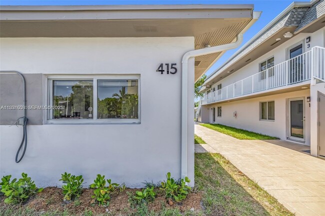 Building Photo - 415 SE 3rd Ave Unit 6