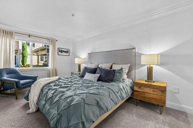 Photo - Villaggio on Yarrow Bay