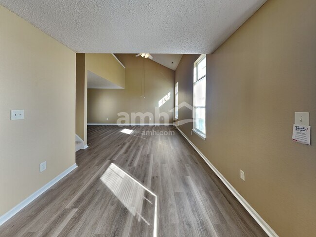 Photo - 1721 Blue Lake Dr