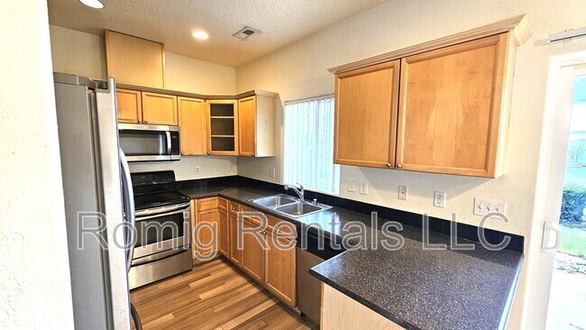 Photo - 5264 NE 121st Ave