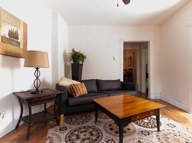 Building Photo - 3341 Le Moyne W St Unit 1