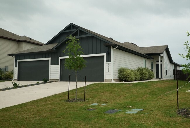 Photo - 299 Cross Barn Blvd