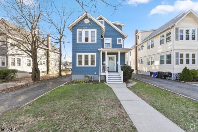Building Photo - 42 Brookfield Rd Rental