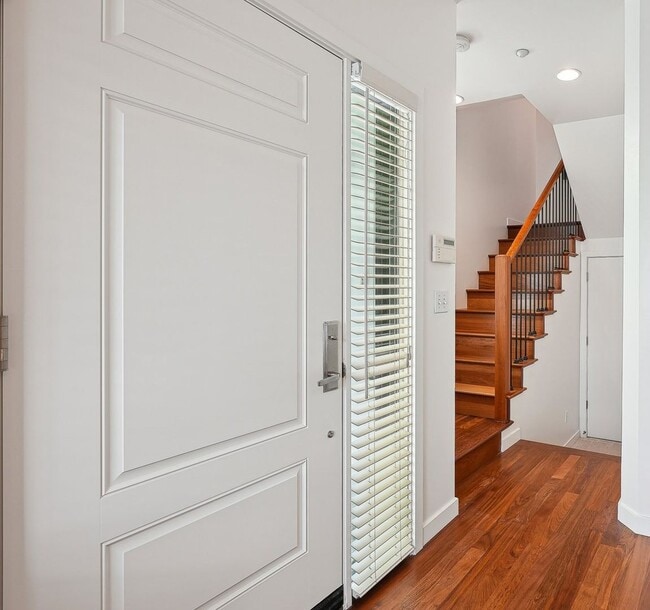 Photo - Riverfront Location, Luxury Townhome - End Corner Unit, Two En-Suites, Attached Garage