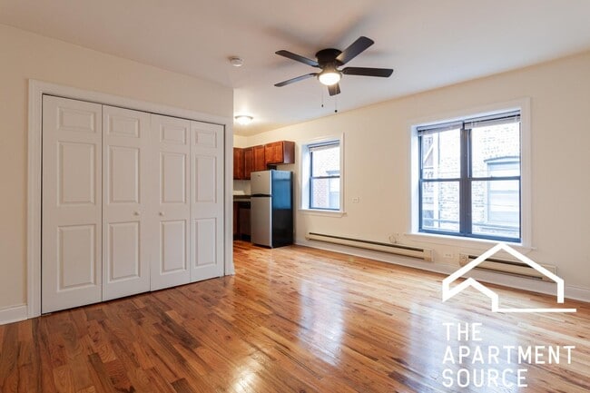 Photo - 817 W Cornelia Ave Unidad 303