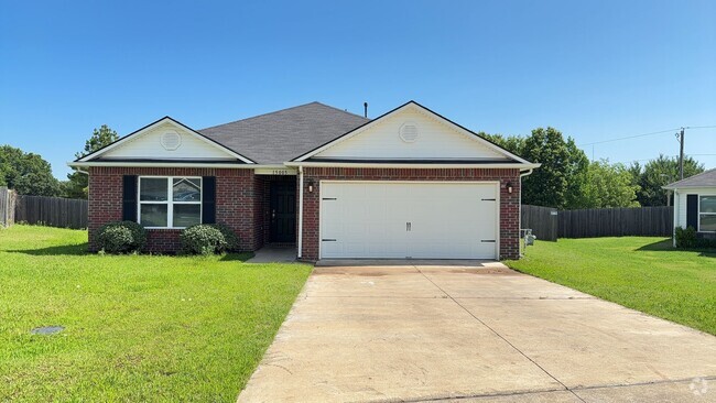 Building Photo - Welcome to this beautiful 3-bedroom, 2-bat... Rental