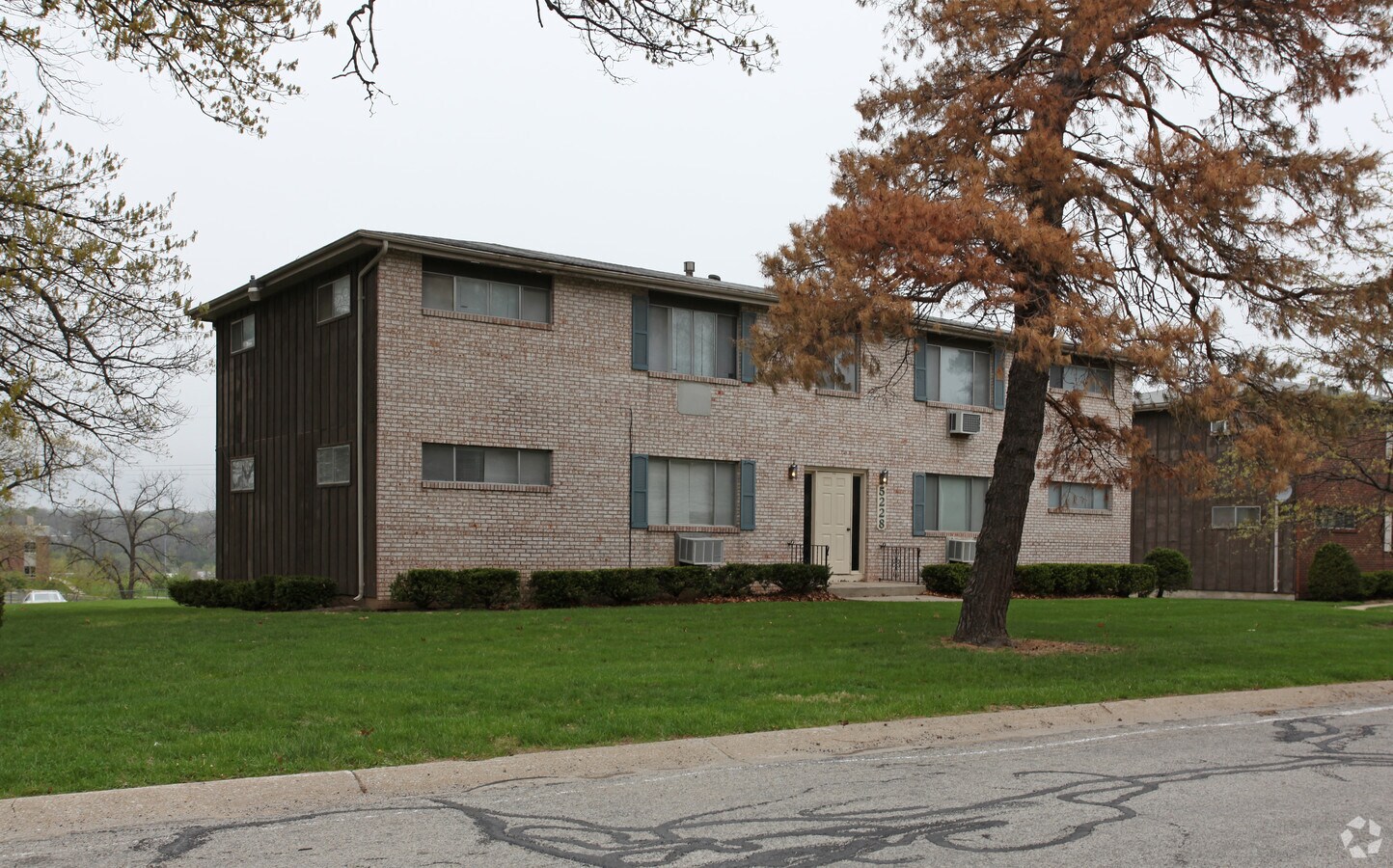 Hadley Park - Hadley Park Apartments