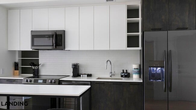 Photo - 632 Howard Rd SE Unidad 526