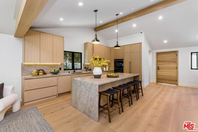 Photo - 5305 Allott Ave