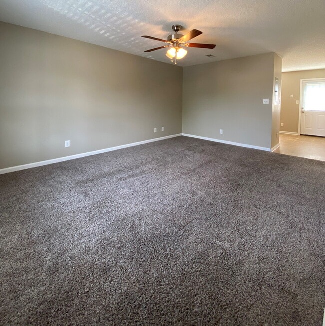 Photo - 541B PATRIOT PARK CT, CLARKSVILLE, TN 37042