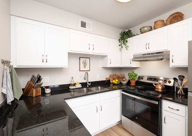 Photo - Breeze Apartments