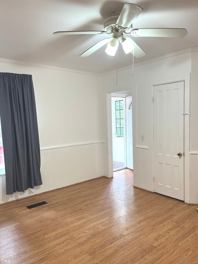 Building Photo - 48 Franklin St Unit 1 Rental