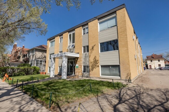 Building Photo - 2151 Hamilton St Unit 9