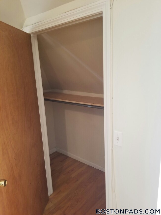 14 Gardner St Unit 2R
