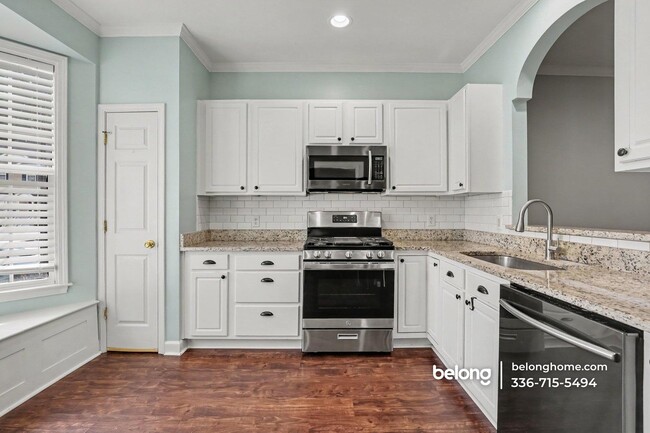 Photo - 2210 Trailwood Valley Cir