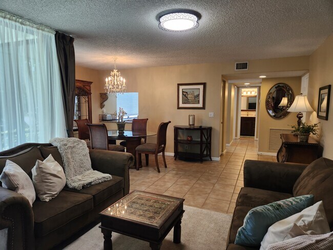 Photo - 825 Egret Cir Unidad 825Egret  111