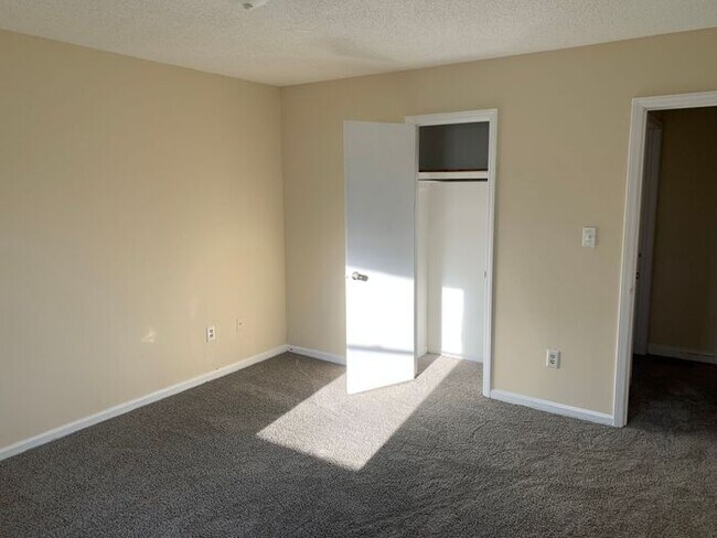 Photo - End unit townhouse-Completely remodeled!!