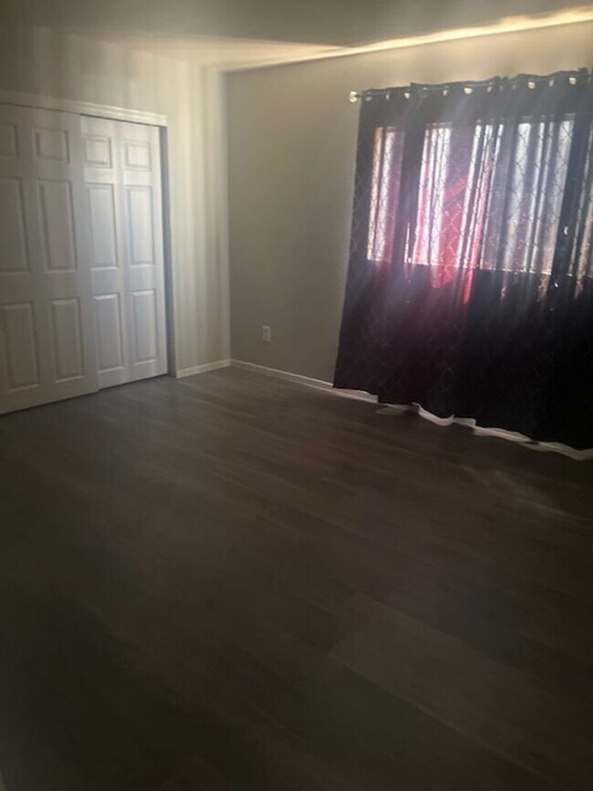 Photo - 4719 Lucite Ln Unidad 2/B