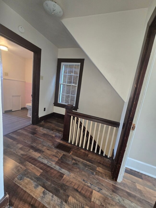 Photo - Updated 3br house!
