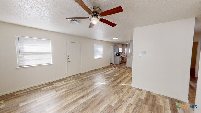 Photo - 1505 Daude Ave