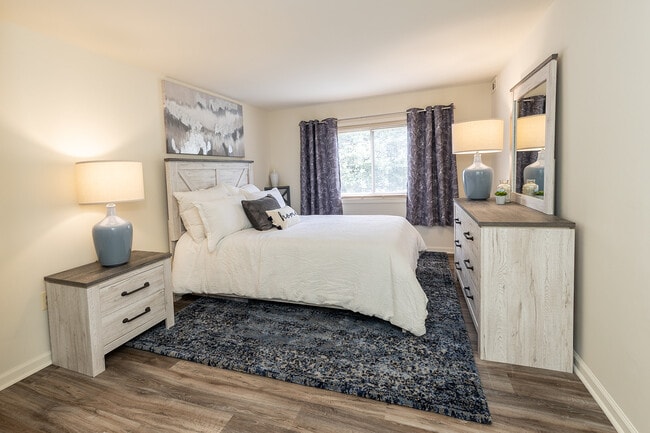 Windsor House Apartments