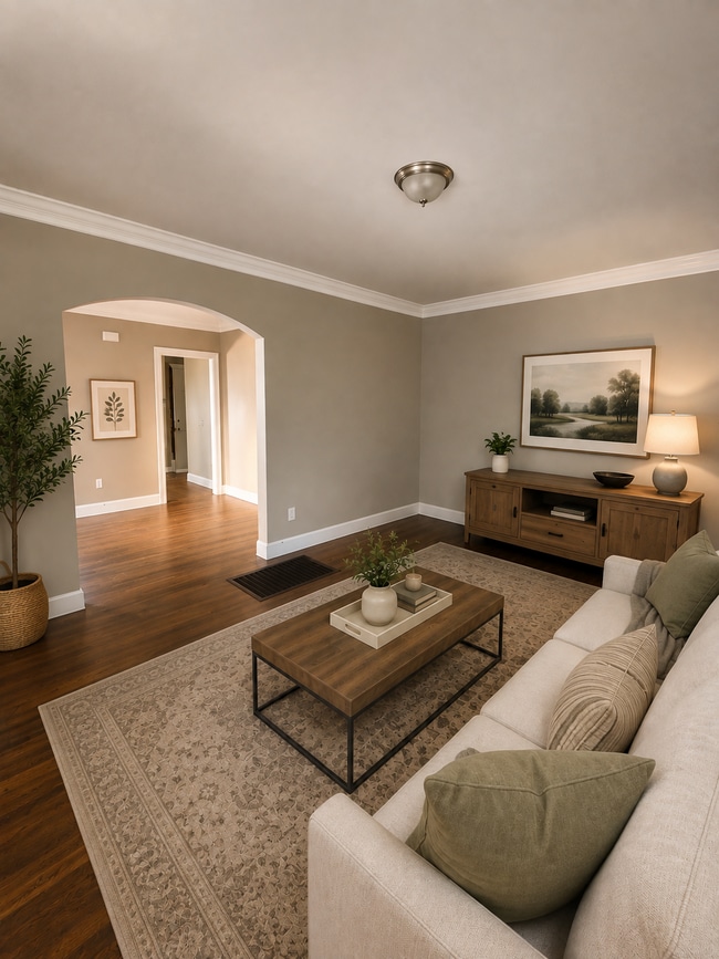 Photo - 605 E McKellar Ave