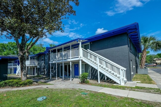 Mandarin Bay Apartments