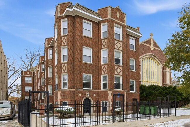 Photo - 7608 S Saginaw Ave