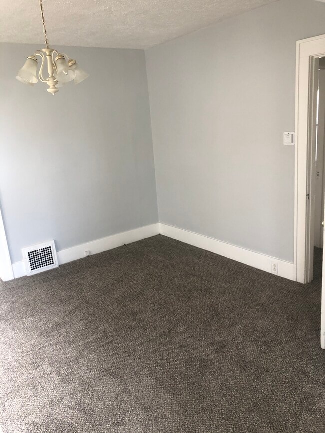Photo - 1035 E 28th St Unit 1035