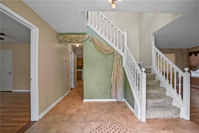 Photo - 2224 Eagles Nest Cir