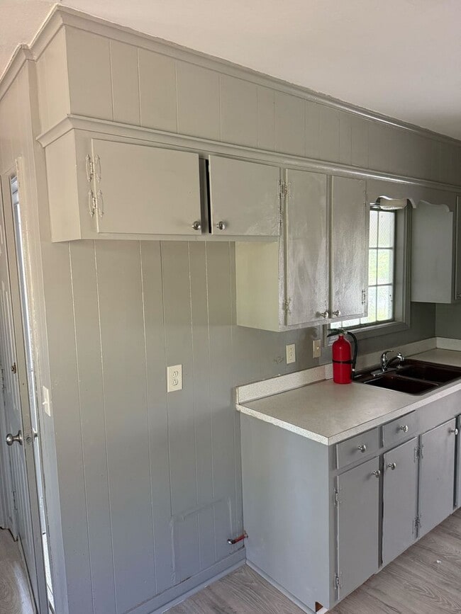 Photo - 3 Bed 2 Bath - Nice House in South Jackson on McDowell