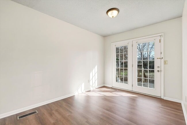 Photo - Spacious 4 Bed / 2 Bath Home