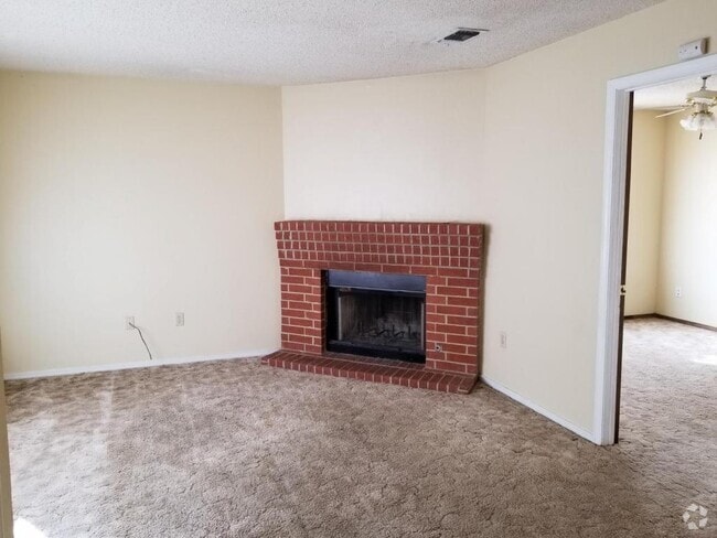 Building Photo - 2706 5th Ave Rental